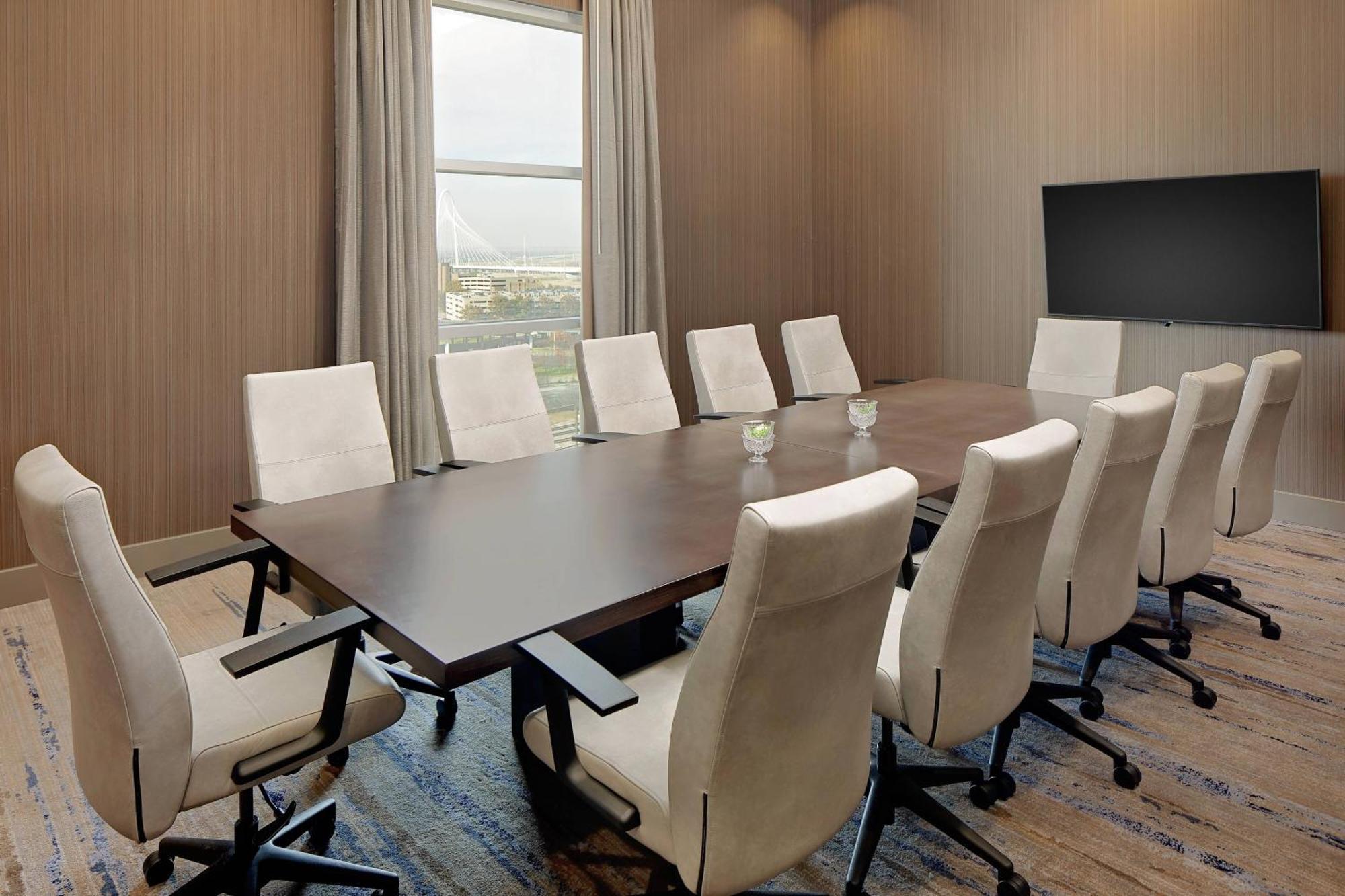 Courtyard By Marriott Dallas Downtown/Reunion District Esterno foto