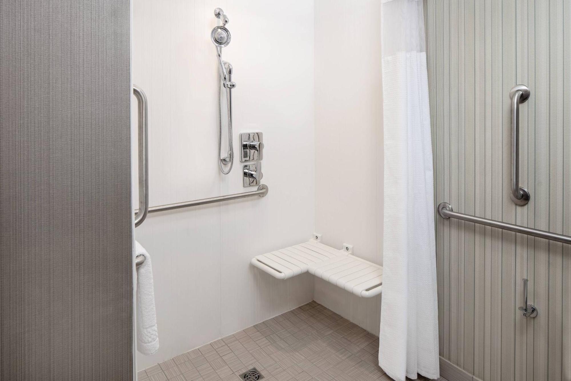 Courtyard By Marriott Dallas Downtown/Reunion District Esterno foto