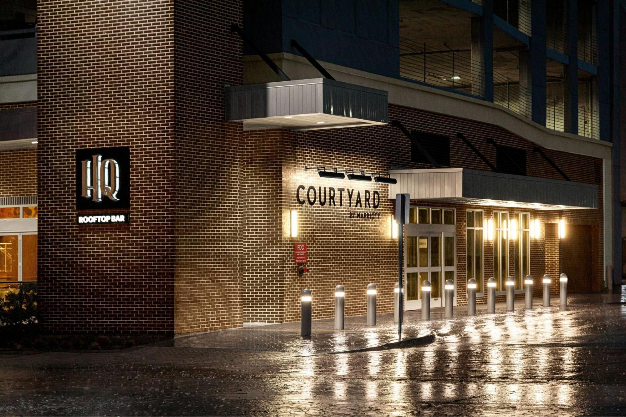 Courtyard By Marriott Dallas Downtown/Reunion District Esterno foto