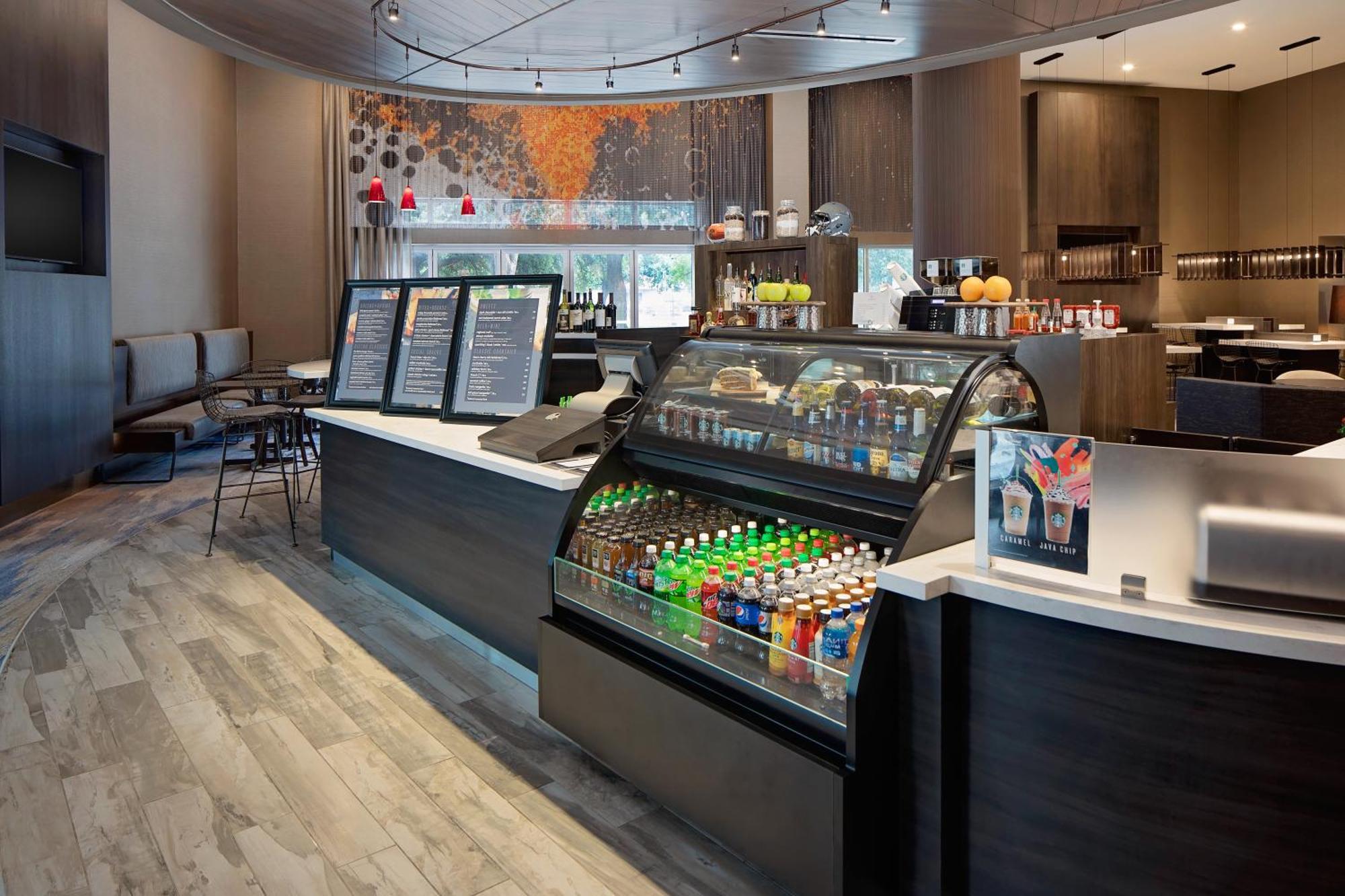 Courtyard By Marriott Dallas Downtown/Reunion District Esterno foto